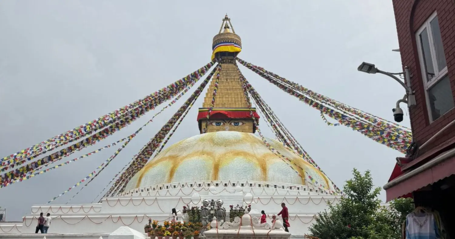 How to Do a Kora Around Boudha Stupa (Respectfully)